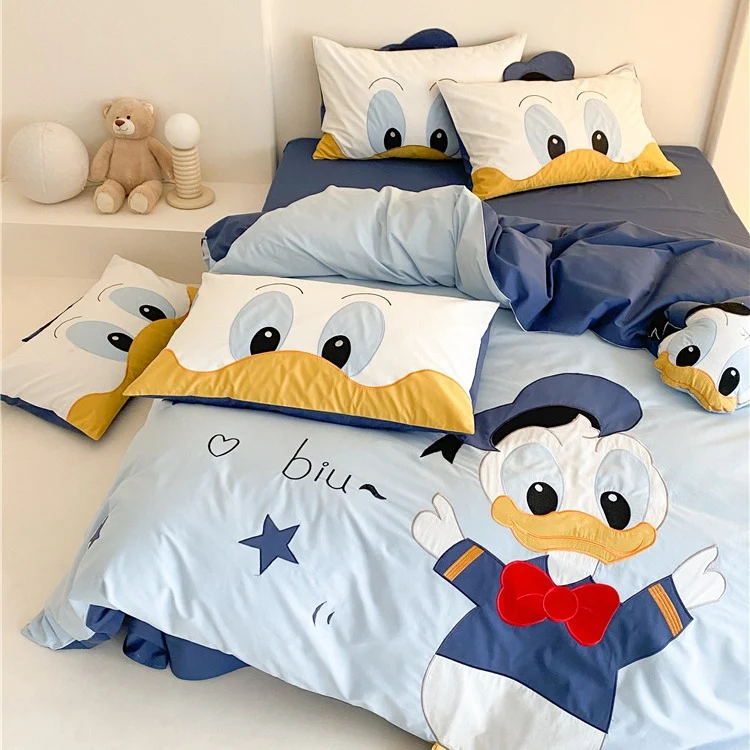Kinder-Bettwäsche-Set mit dreidimensionaler Tiger-Applikation und Ohren-Kissen
