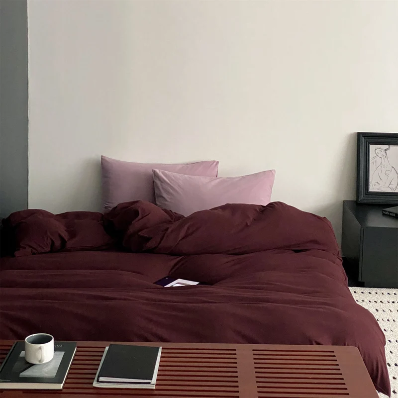 Ganzjahres-Steppbett und Spannbetttuch-Set aus atmungsaktiver Mikrofaser