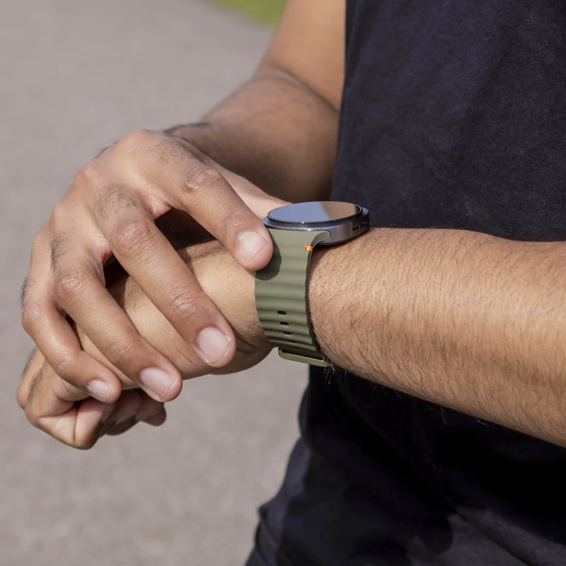 Samsung Galaxy Watch 9 - 40mm Wave Silikonarmband (Armeegrün)