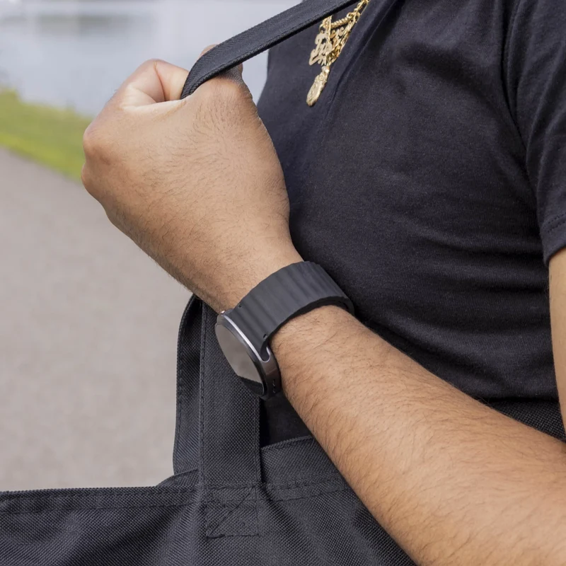 Samsung Galaxy Watch 9 - 44mm Wave Silikonarmband (Schwarz)