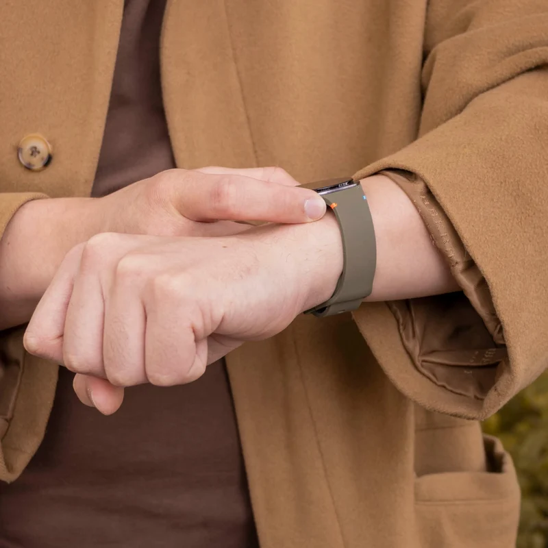 Samsung Galaxy Watch 9 - 44mm Silikonarmband (Armeegrün)