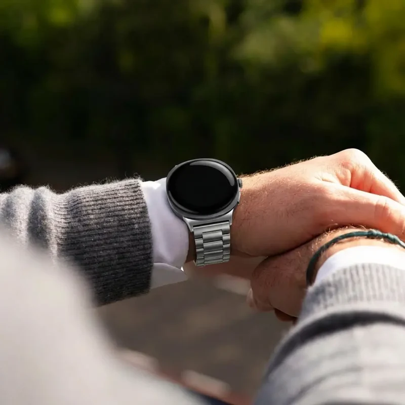 Samsung Galaxy Watch 9 - 44mm Titanarmband (Silber)