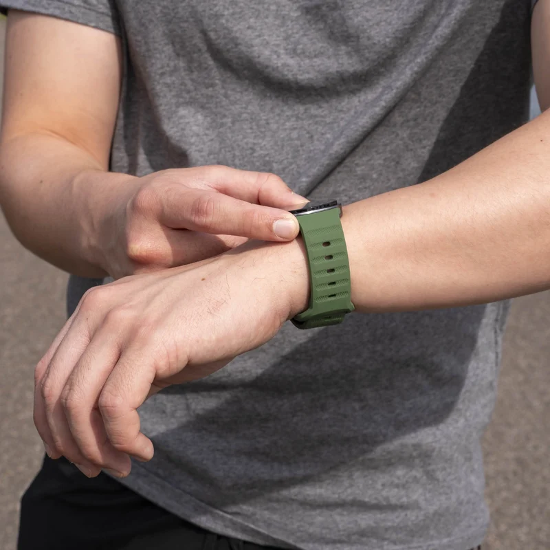 Samsung Galaxy Watch 9 - 40mm Outdoor Silikonarmband (Armeegrün)