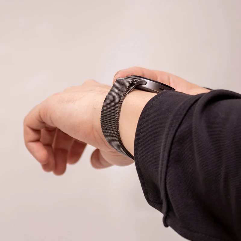 Samsung Galaxy Watch 9 - 40mm Milanese Armband (Space Grau)