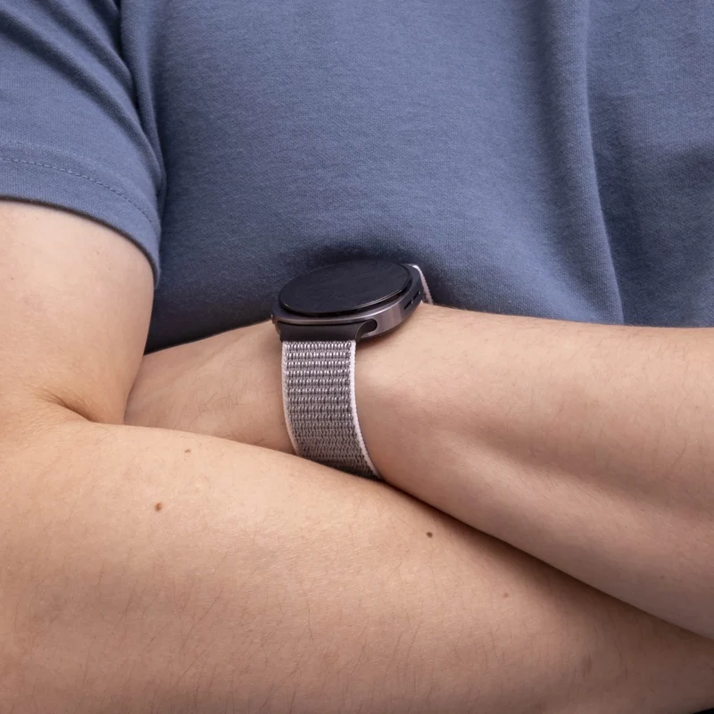 Samsung Galaxy Watch 9 - 44mm Nylonarmband (Muschelweiß)