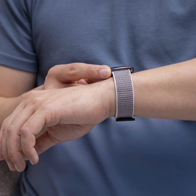 Samsung Galaxy Watch 9 - 44mm Nylonarmband (Muschelweiß)