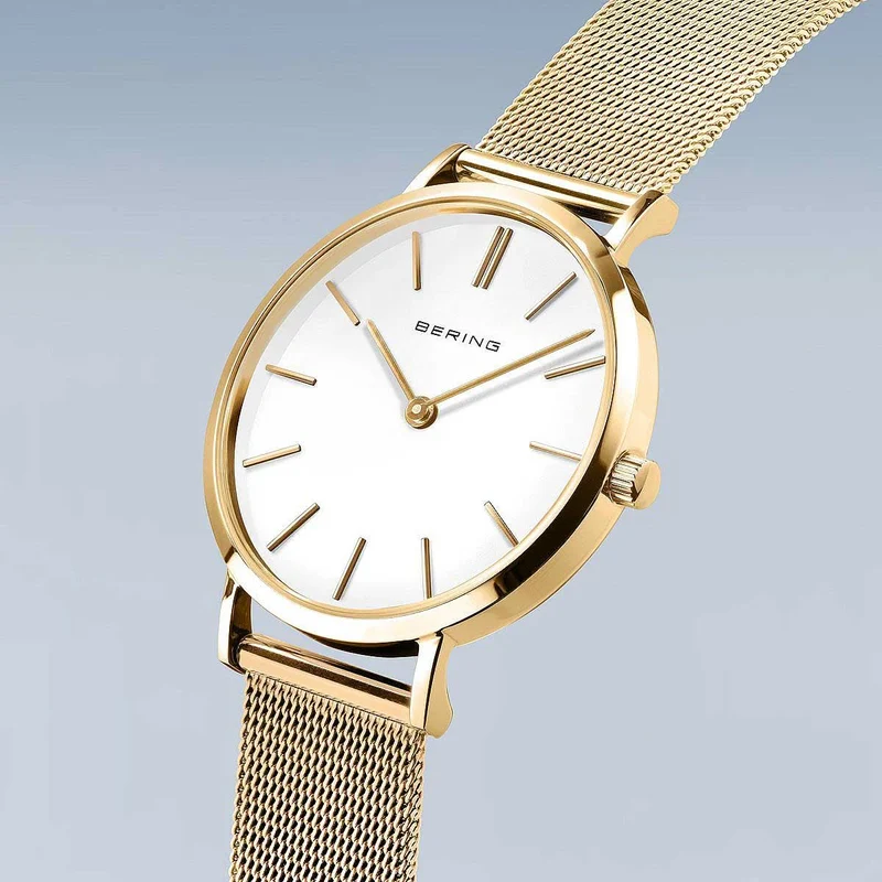 Bering Classic 14134-331 Damenuhr • Kratzfestes Saphirglas • Feines Milanaise-Armband
