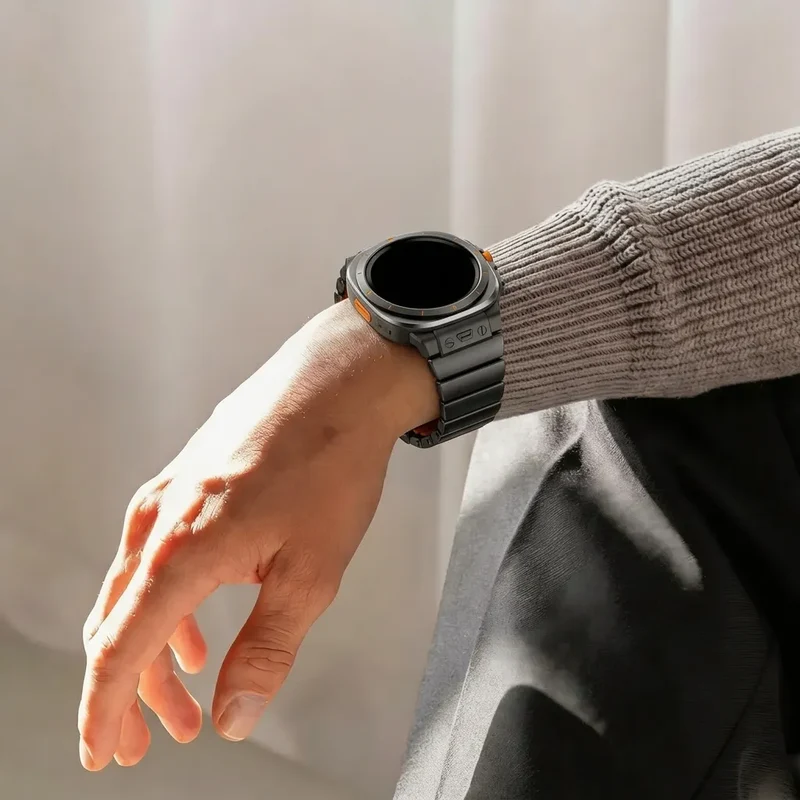 Bandz Samsung Galaxy Watch Ultra 2 Titanarmband 'Hybrid' (Schwarz/Orange)