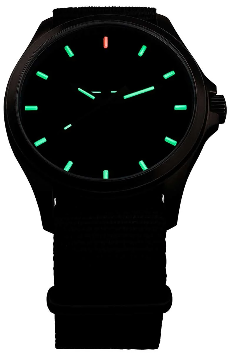 Traser P67 108647 Herrenuhr • H3-Tritium • Swiss Made