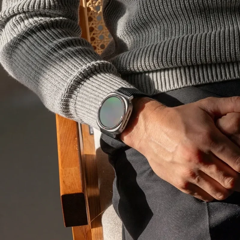 Samsung Galaxy Watch Ultra 2 Modernes Milanese Armband (Schwarz)