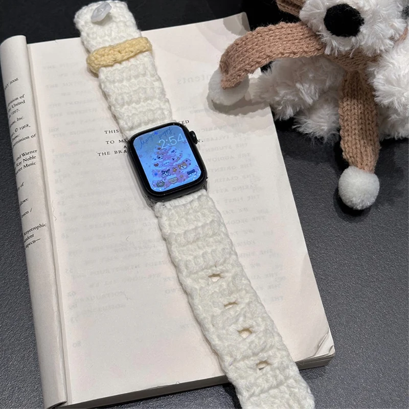 Apple Watch Series 49mm - 45mm - 44mm - 42mm Universal Knitting Bracelet Strap - Beige