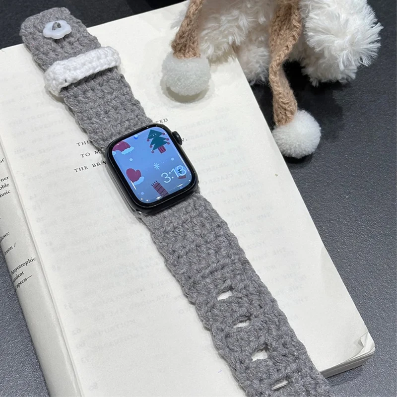 Apple Watch Series 49mm - 45mm - 44mm - 42mm Universal Knitting Bracelet Strap - Beige