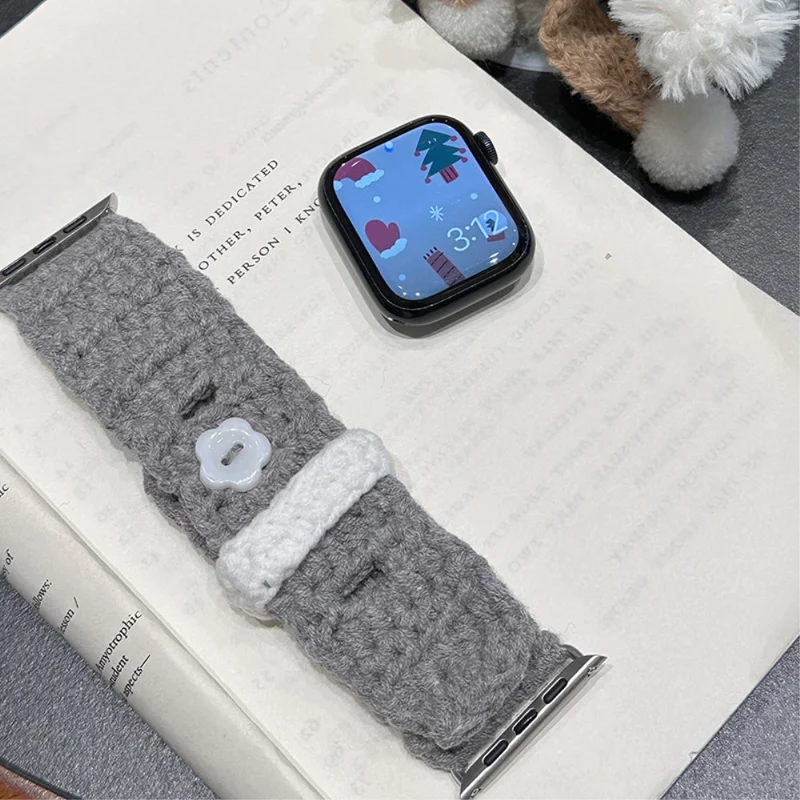 Apple Watch Series 49mm - 45mm - 44mm - 42mm Universal Knitting Bracelet Strap - Beige