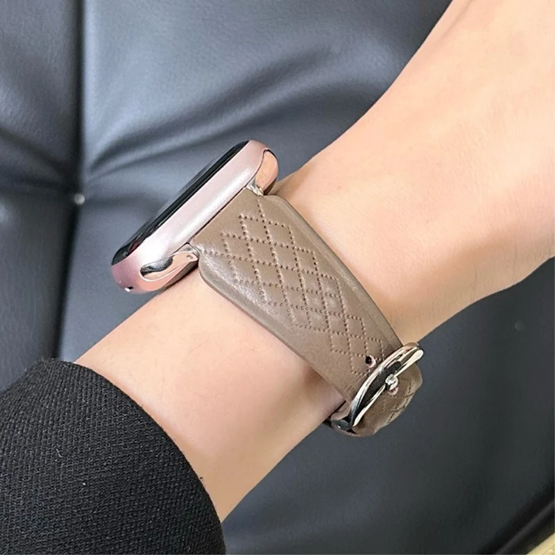 Apple Watch 49mm / 45mm / 44mm / 42mm Cowhide Leather Bracelet Strap