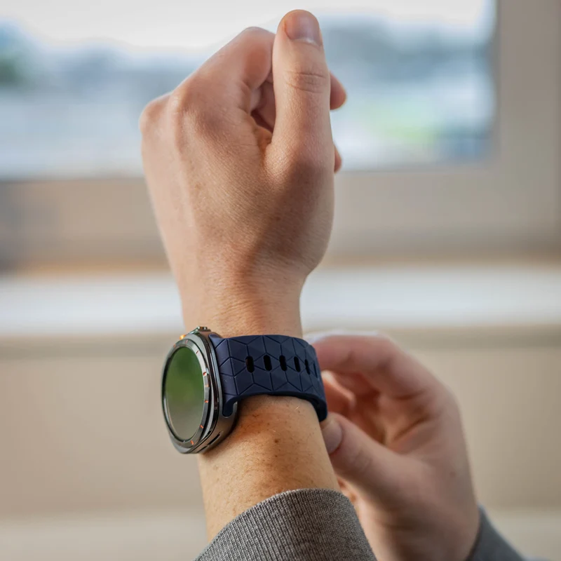 Samsung Galaxy Watch Ultra 2 Silikonarmband Hexagons (Dunkelblau)