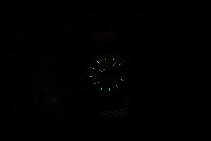 Traser P69 Black Stealth 109860 Herrenuhr • Trigalight H3 • Swiss Made