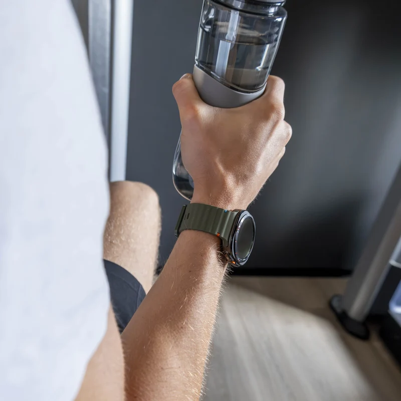 Samsung Galaxy Watch Ultra 2 Wave Silikonarmband (Armeegrün)