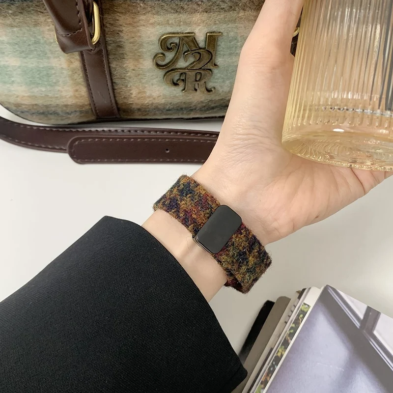 Woolen Strap Apple Watch 49mm / 45mm / 44mm / 42mm Watch Band - Coffee+Black