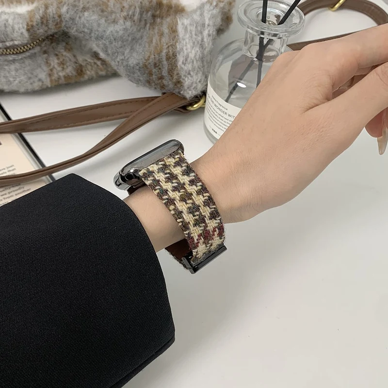 Woolen Strap Apple Watch 49mm / 45mm / 44mm / 42mm Watch Band - Coffee+Black