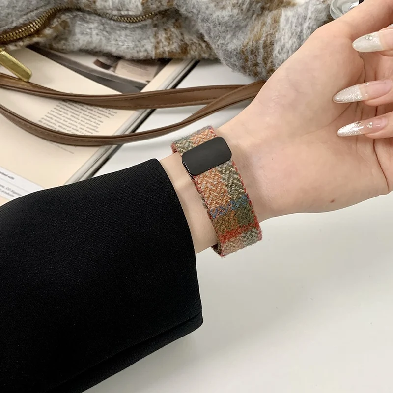 Woolen Strap Apple Watch 49mm / 45mm / 44mm / 42mm Watch Band - Coffee+Black