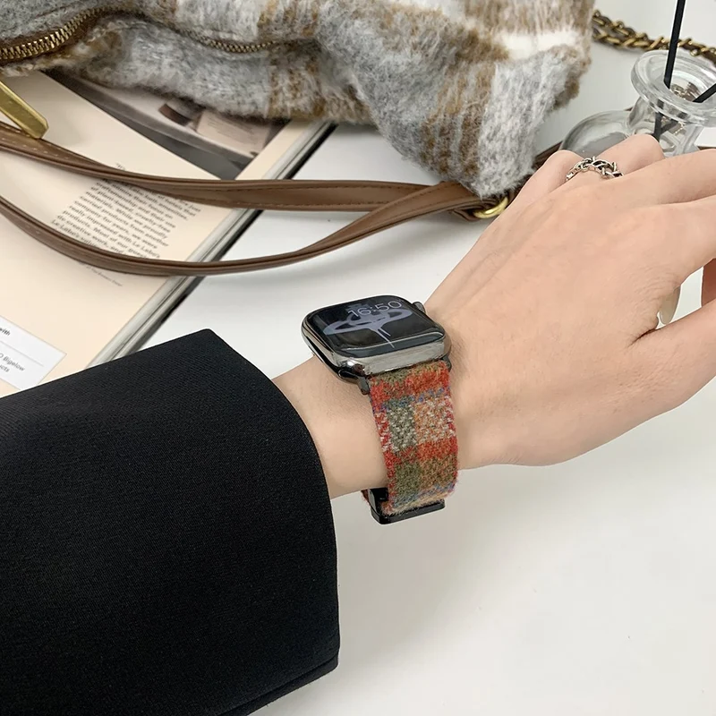 Woolen Strap Apple Watch 49mm / 45mm / 44mm / 42mm Watch Band - Coffee+Black