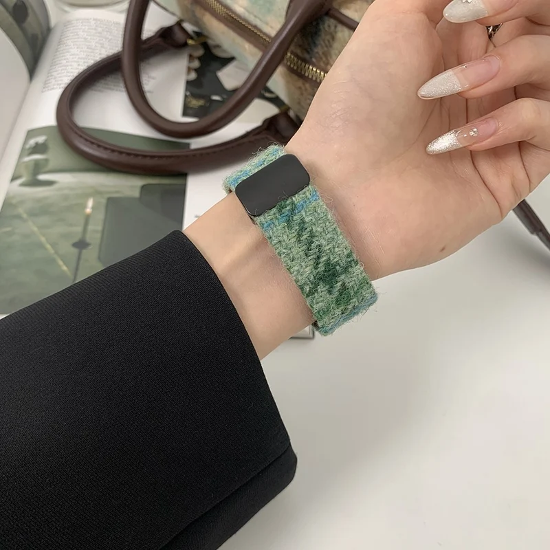 Woolen Strap Apple Watch 49mm / 45mm / 44mm / 42mm Watch Band - Coffee+Black