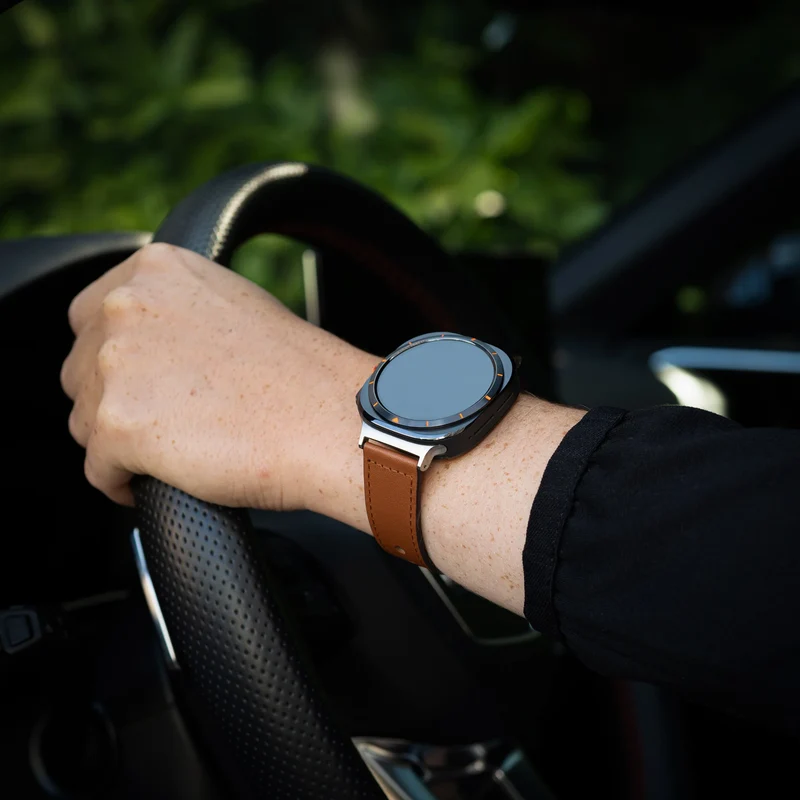 Samsung Galaxy Watch Ultra 2 Lederarmband mit Druckknopfverschluss (Braun)