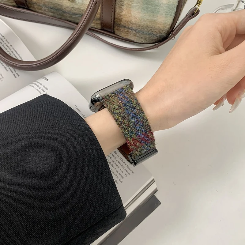 Apple Watch Series 41mm / 40mm / 38mm Magnetic Buckle Woolen Strap - Coffee+Black