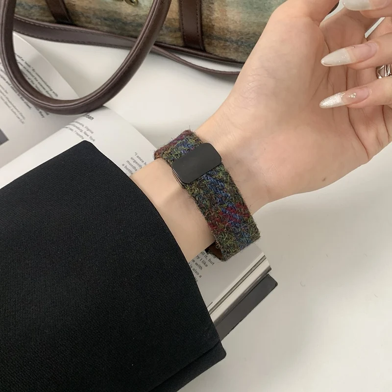 Apple Watch Series 41mm / 40mm / 38mm Magnetic Buckle Woolen Strap - Coffee+Black
