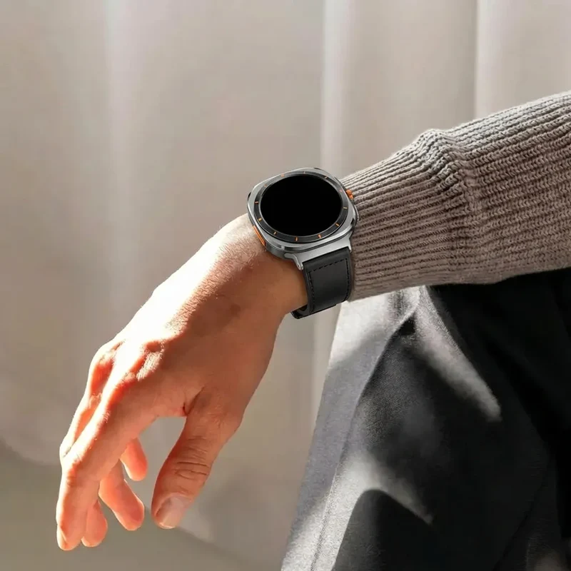 Bandz Samsung Galaxy Watch Ultra 2 Hybrid Lederarmband mit Schnalle (Schwarz)
