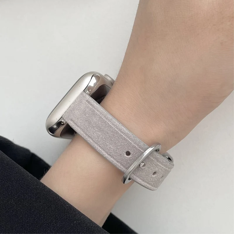 Apple Watch 49mm / 45mm / 44mm / 42mm Slim Leather Watch Strap