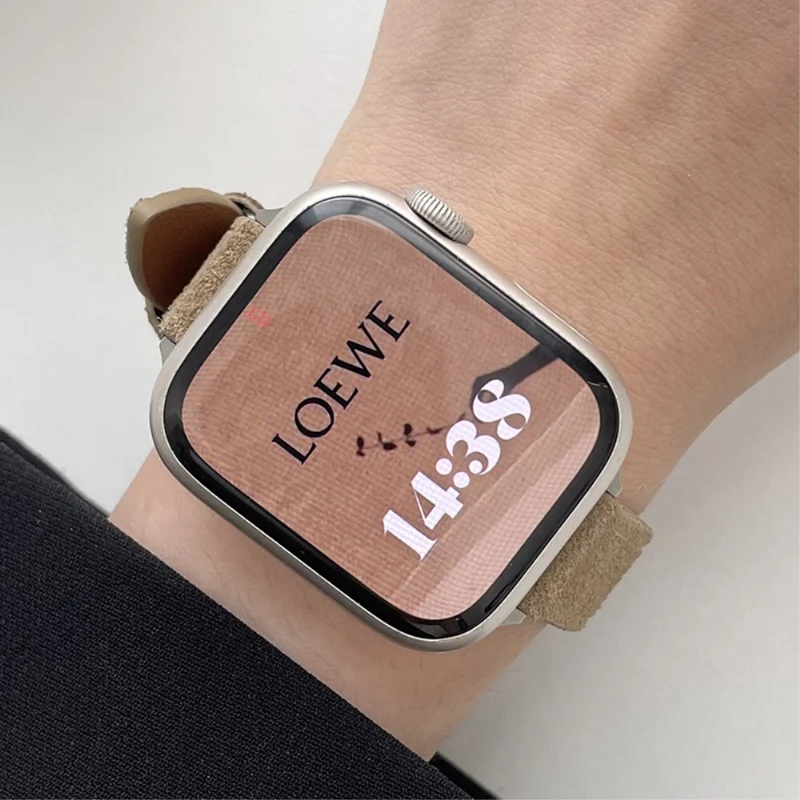 Apple Watch 49mm / 45mm / 44mm / 42mm Slim Leather Watch Strap