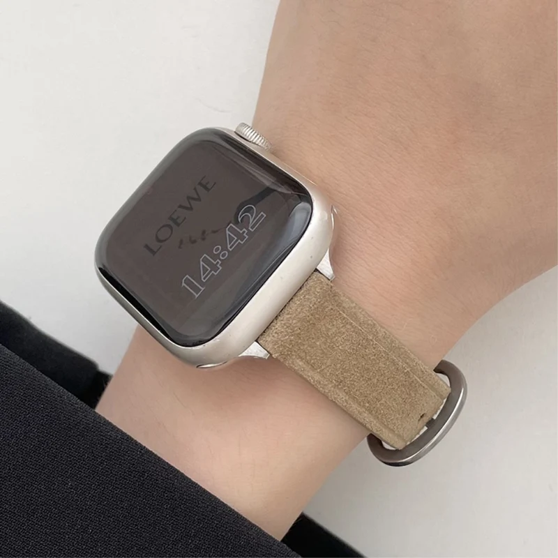 Apple Watch 49mm / 45mm / 44mm / 42mm Slim Leather Watch Strap