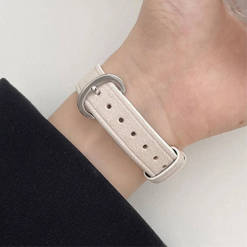 Apple Watch 49mm / 45mm / 44mm / 42mm Slim Leather Watch Strap