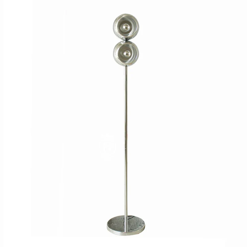 Stilvolle moderne Stehlampe mit Mehrfachlampendesign