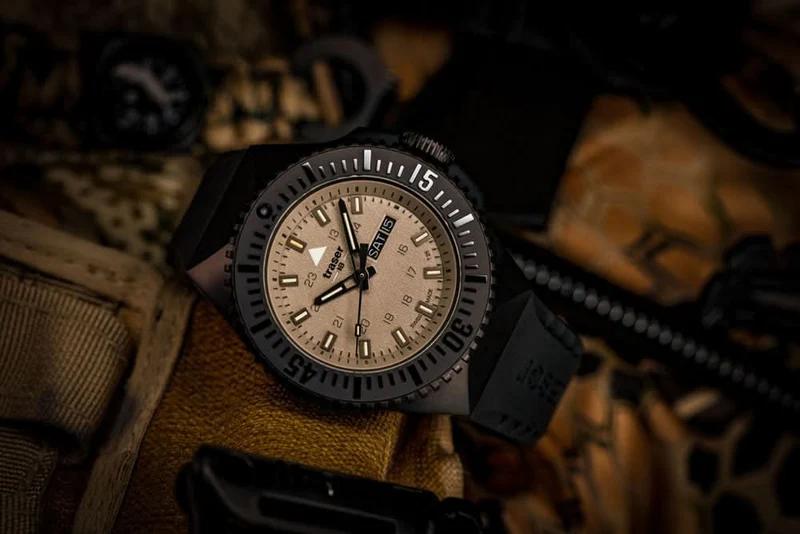 Traser P69 Black Stealth 109861 Herrenuhr • Trigalight H3 • Swiss Made