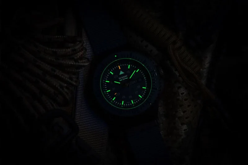 Traser P69 Black Stealth 109856 Herrenuhr • Trigalight H3 • Swiss Made