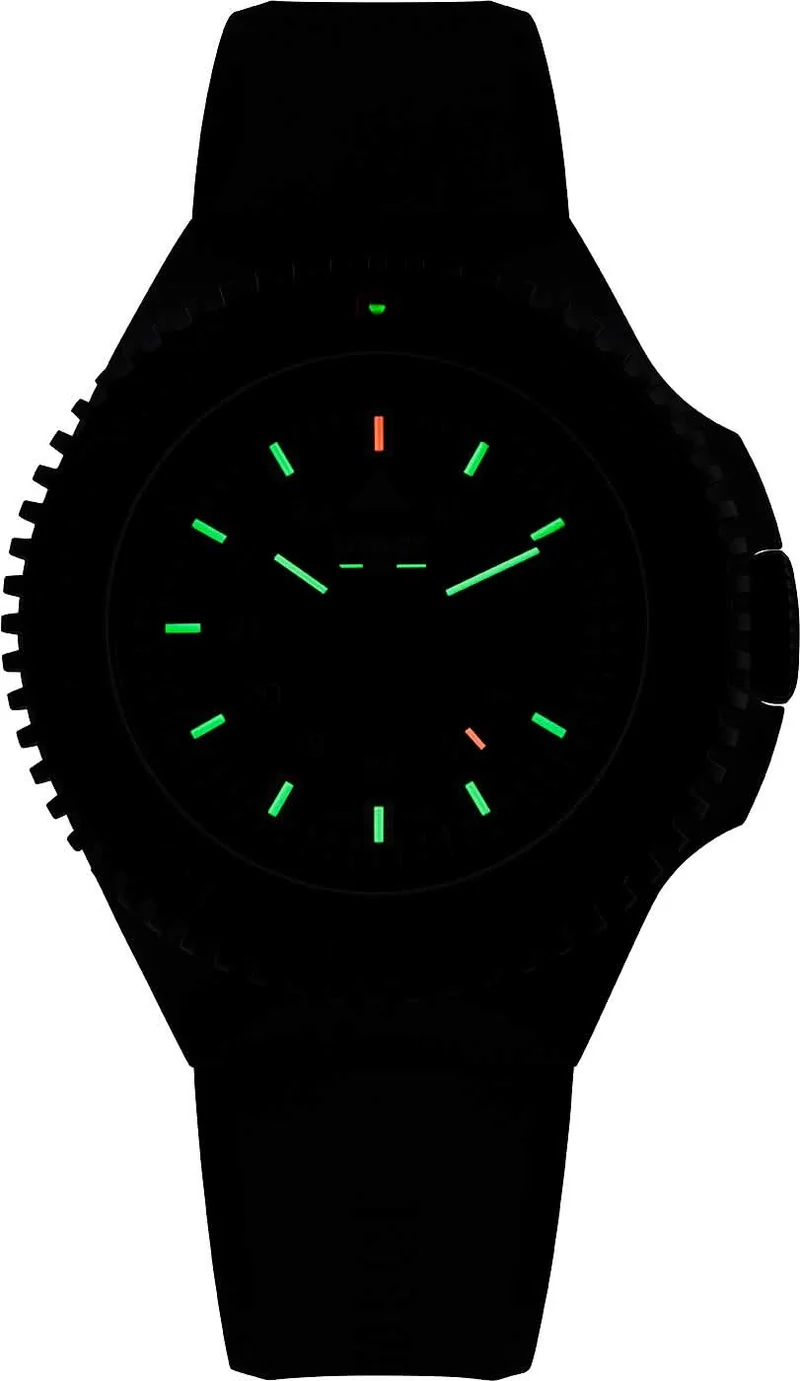 Traser P69 109855 Herrenuhr • Trigalight • Swiss Made
