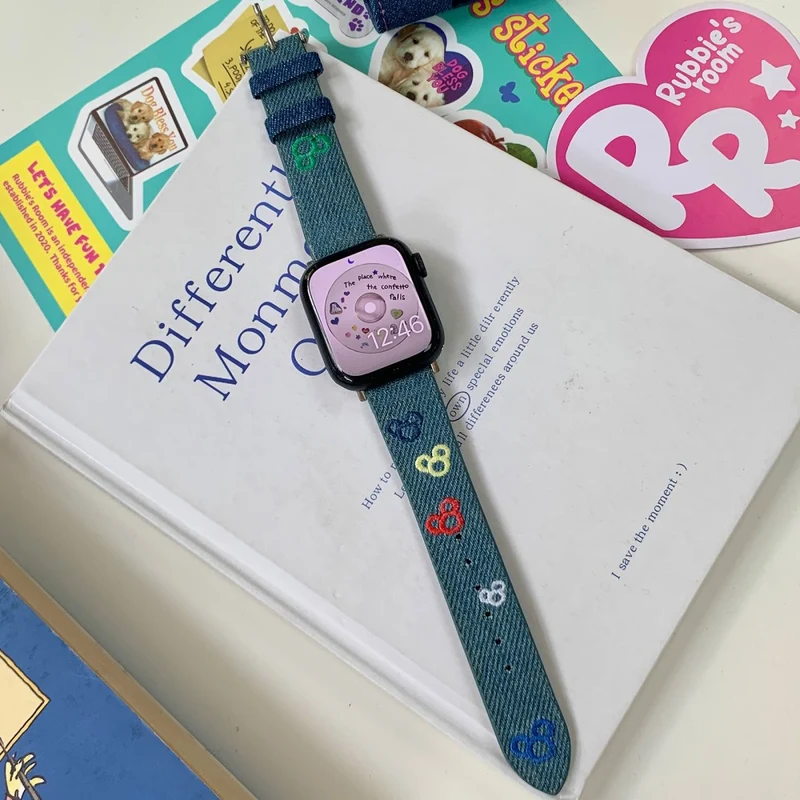 Apple Watch 41mm / 40mm / 38mm Watchband Embroidery Watch Strap - Heart Heart Black Denim Denim