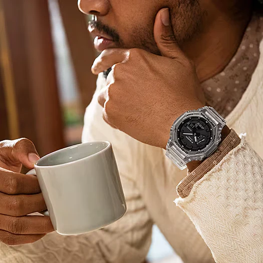 Casio G-Shock GA-2100SKE-7AER Herrenuhr • Extreme Stoßfestigkeit • Kultiges Retro-Design