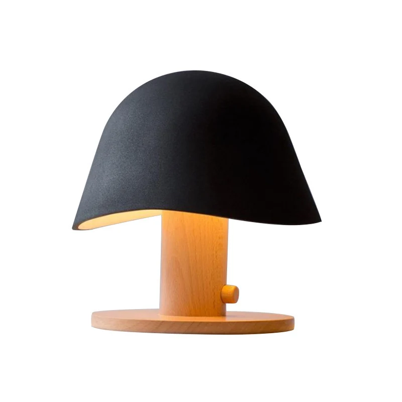 Moderne Tischlampe mit einzigartigem Schirmdesign