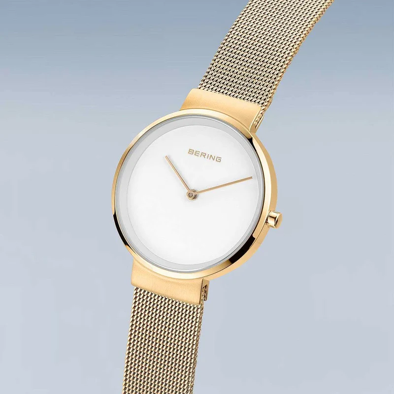 Bering Classic 14531-334 Damenuhr • Kratzfestes Saphirglas • Feines Milanaise-Armband