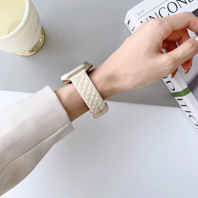 Apple Watch Series 41mm - 40mm - 38mm Universal Smart Watch Band Rhombus Grid Strap - Pearl White
