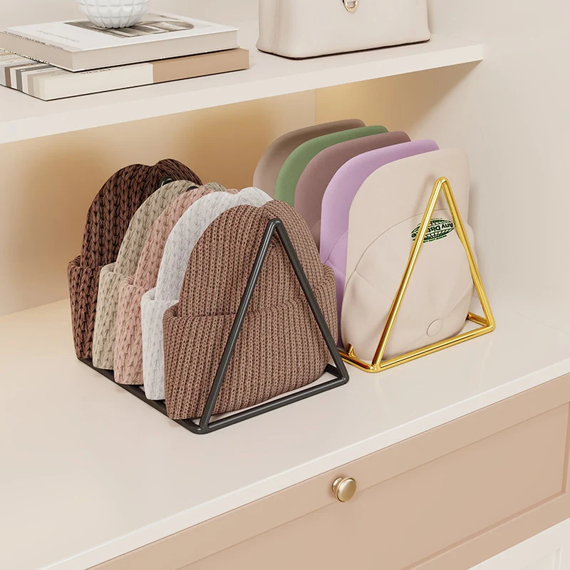 Dreieckiger Metall-Multi-Slot-Strickmütze und Beaniefächer-Rack