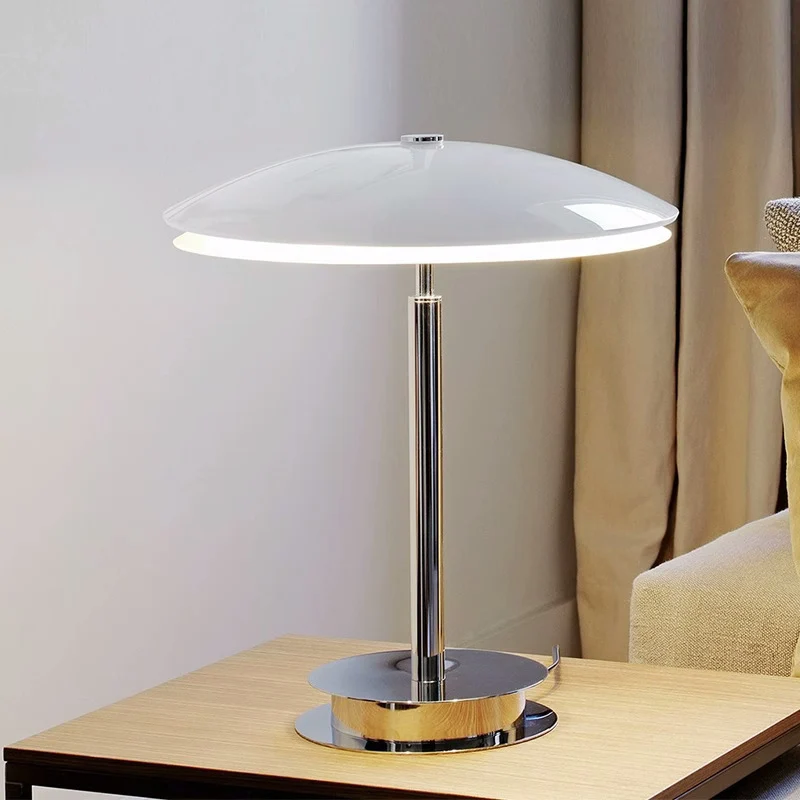 Moderne Minimalistische Tischlampe