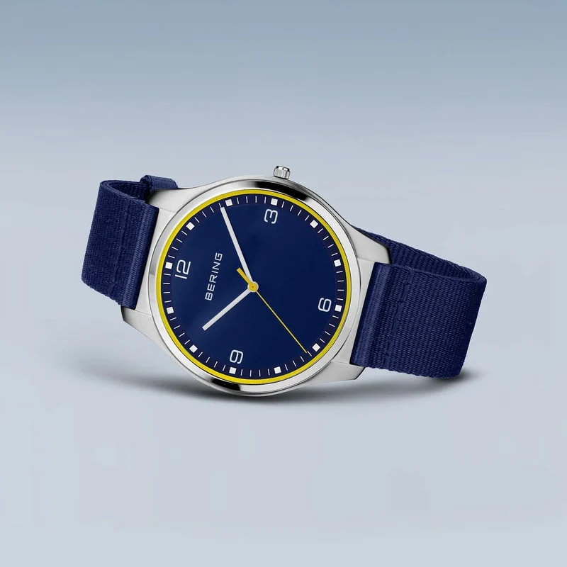 Bering Ultra Slim 18342-507 Herrenuhr • Kratzfestes Saphirglas • Ultraflaches Design