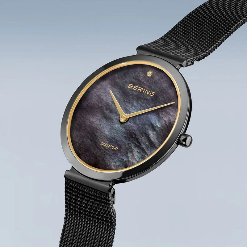 Bering Classic 18132-132 Damenuhr • Saphirglas • Milanaise