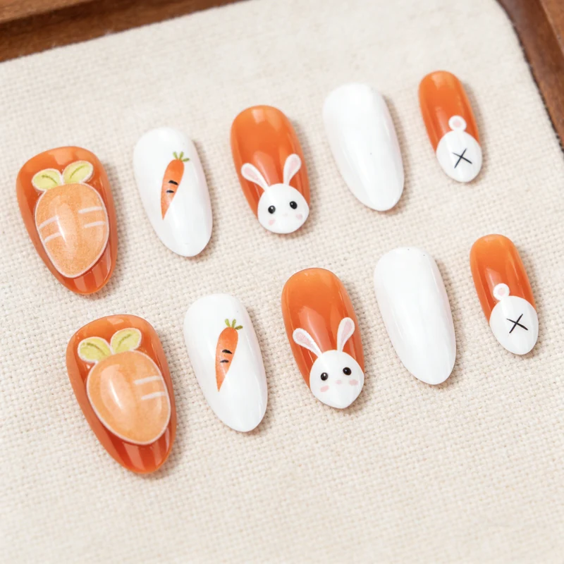 Saisonale Bunny- und Karotten-Themen Press-On Nagelkunst-Set