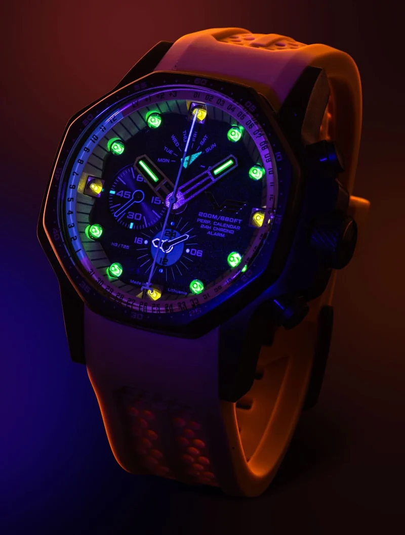 Vostok Europe Atomic Age YM86-640C697 Herren • Tritium • Alarm