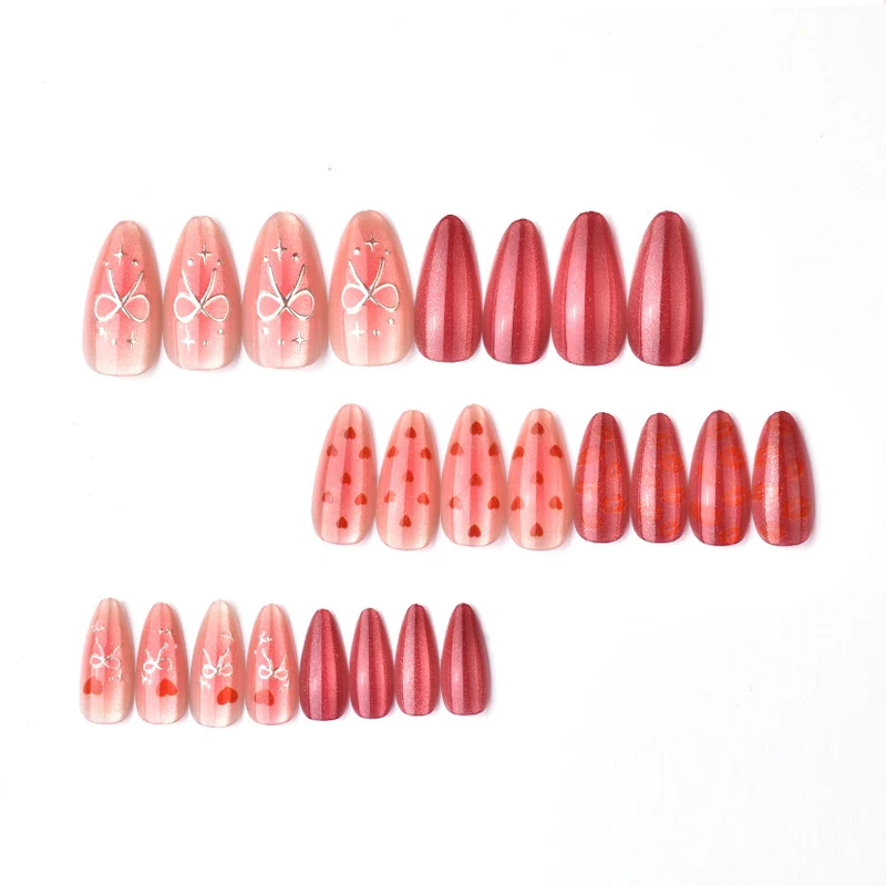 Premium Herz-Themen Press-On Nagelkunst Set